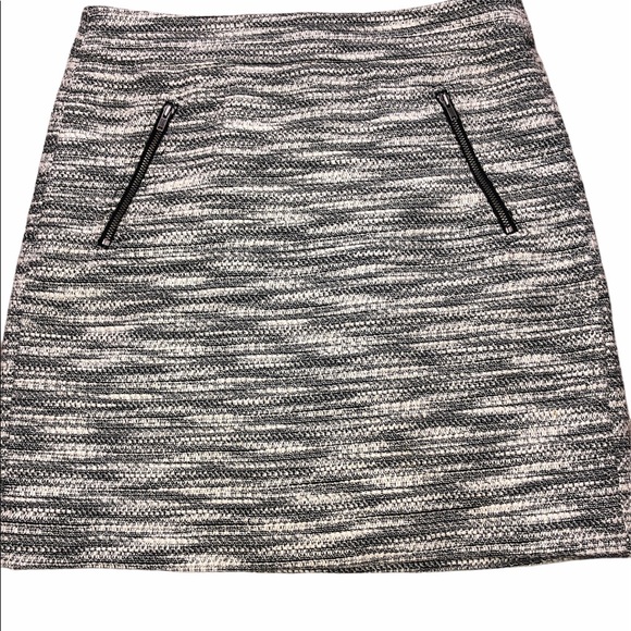 Ann Taylor LOFT size 0 black tweed zippered skirt - Picture 4 of 9